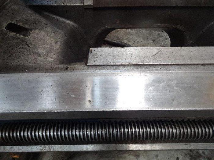 D'occasion TOUR TOS SU 125 x 3000 / Lathe TOS SU 125 x 3000