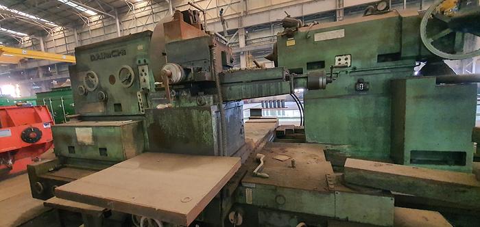 Used 1984 Dainichi Heavy Duty Lathe WH III EC 260 x 1000
