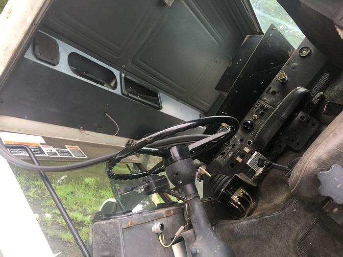 Used 2000 Mack MR688S