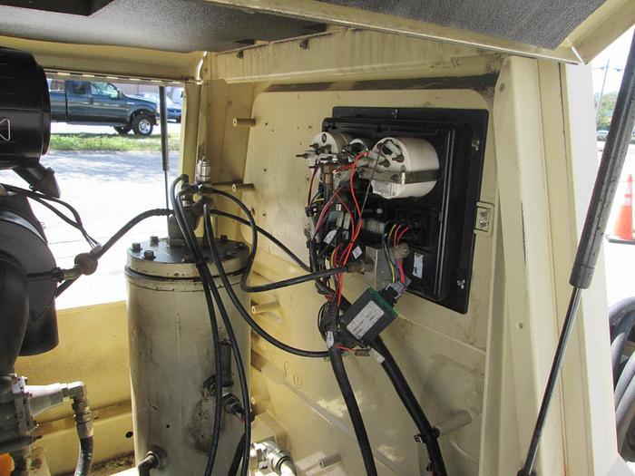 Used 2006 Ingersoll Rand Pull Behind P185 Air Compressor