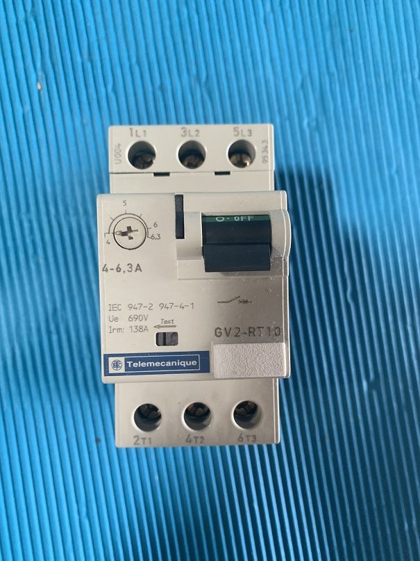 Used Telemecanique Motor Circuit Breaker GV2-RT10