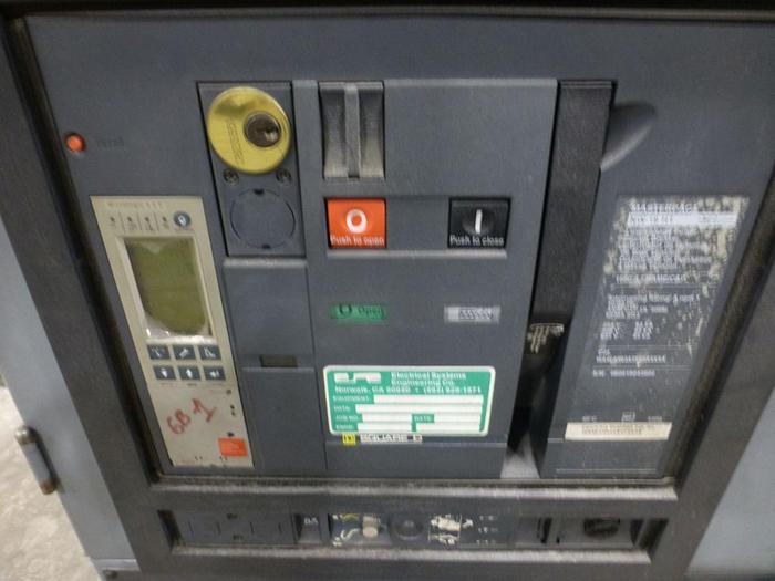 Used SQUARE D COMPANY 750 / 1000 KVA TRANSFORMER W/ BREAKERS