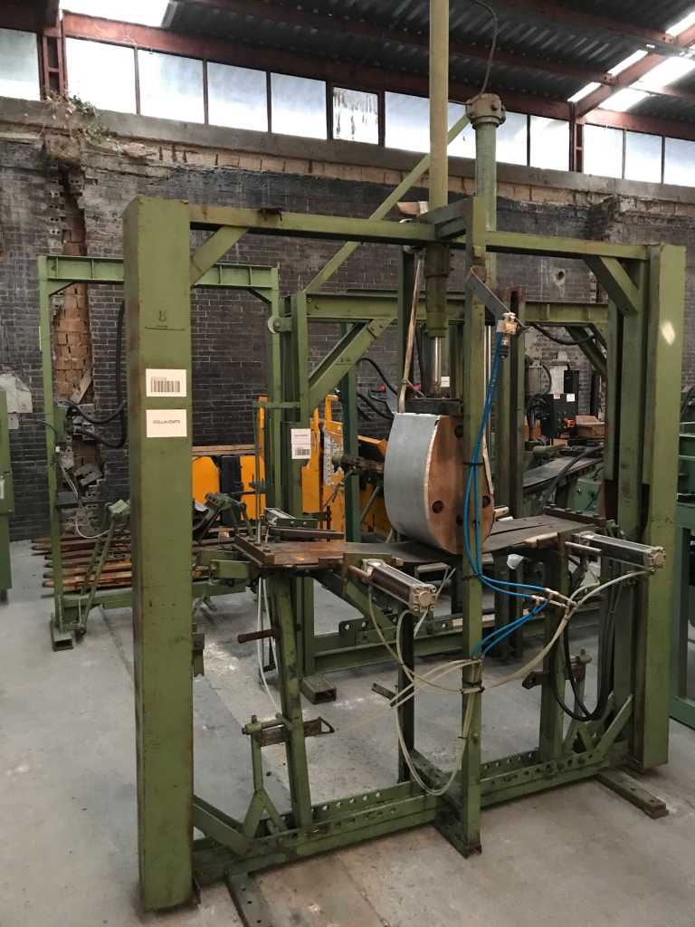 Usato Pressa snervatrice per legno massiccio 124×30
