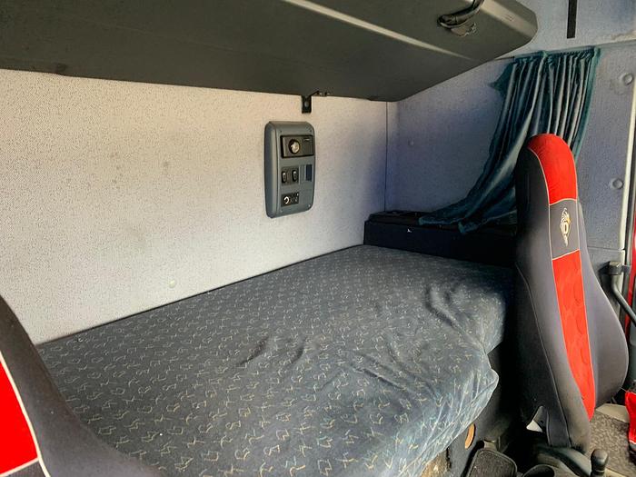 Used 2001 DAF 95 xf 430 euro 3 manual