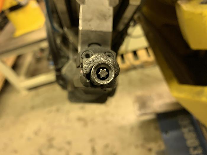 Used FANUC M900iA/350 6 AXIS CNC ROBOT WITH R30iA CONTROLLER 350KG X 2650mm REACH