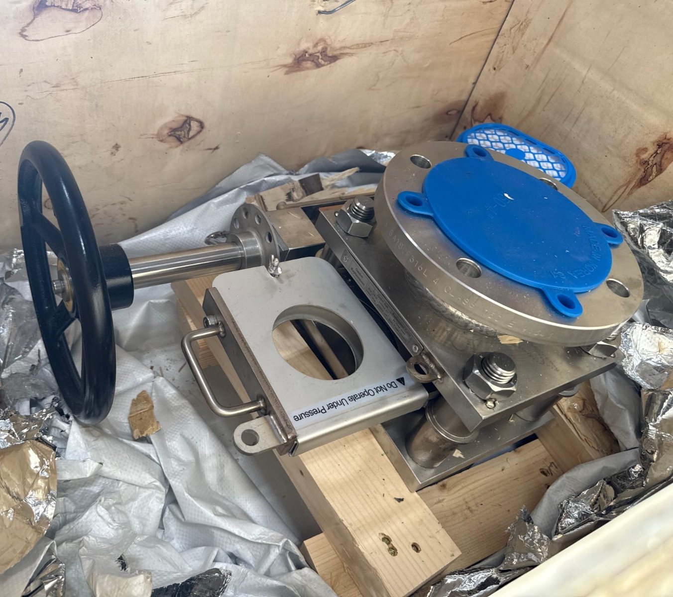 Used SAMMI MACHINERY COMPANY 4" 150 LB FLANGED LINE BLIND VALVE 2XZ MODEL SLFX-150 31