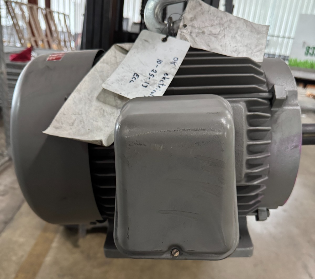 Toshiba MOTOR 15 HP I3 1755 RPM 230/460 V 4 POLE 39.4/19.7 AMP 3 PH FR 254T