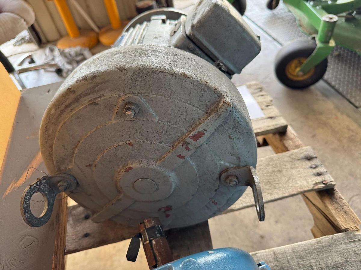 LOUIS ALLIS MOTOR NN2 2 HP MODEL CJ4B 3101432M001 1155 RPM 220/460 V 7.4/3.7 AMP