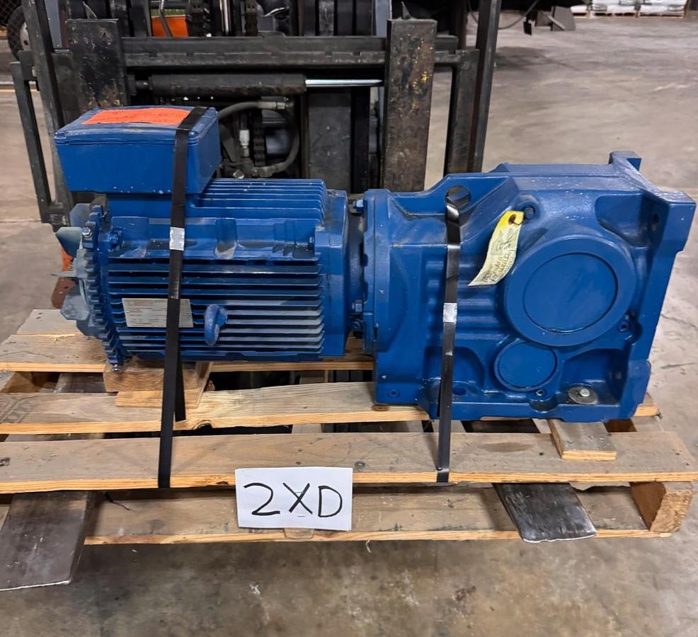 SEW-EURODRIVE GEAR MOTOR 2XD MOD K87DRE160MC4/DH 15 HP 230/460 V 36.5/18,3 AMP