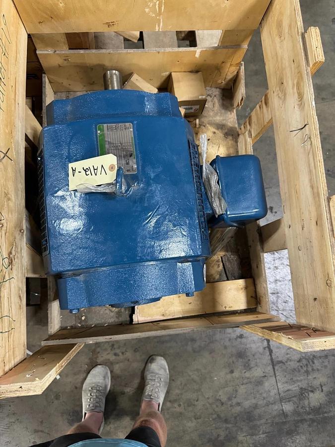 CENTRY II E PLUS 3 40 HP INVERTER DUTY Motor T35037 VA12AA 1770 RPM 230/460 V