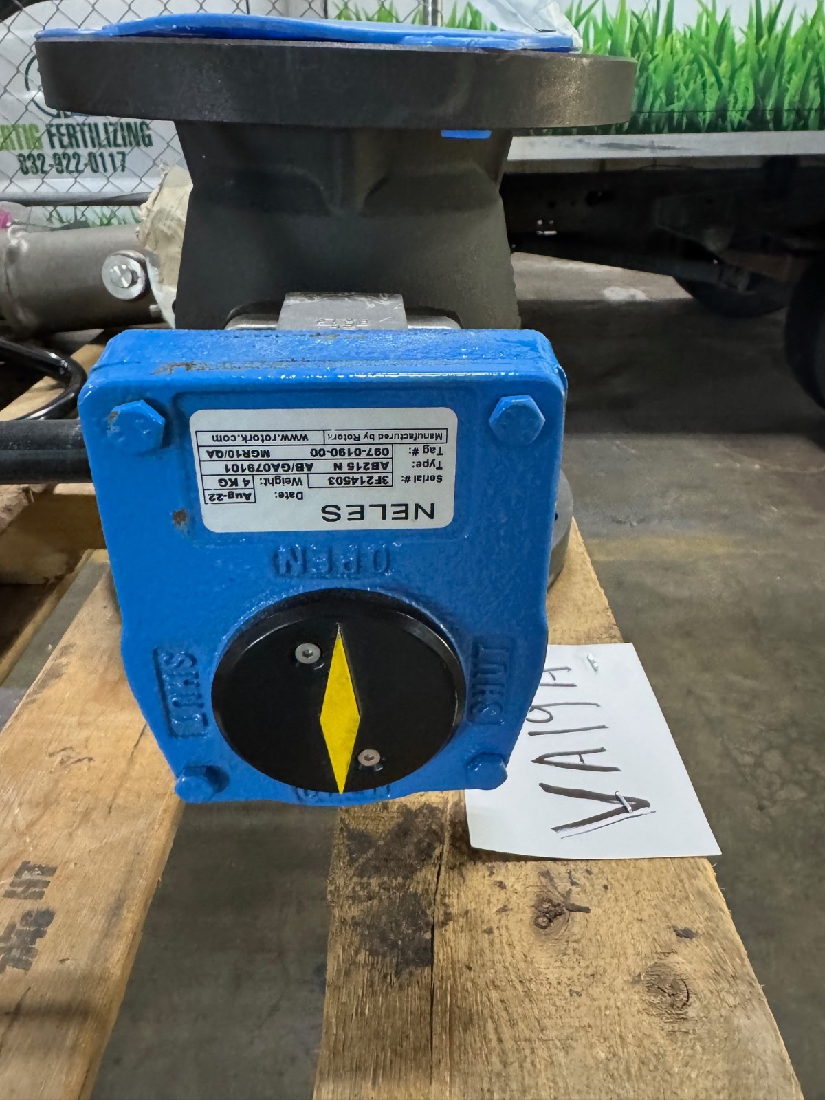 6" 150 RF FP JAMESBURY XTREME BALL VALVE VA19A & D CS BODY W GEAR