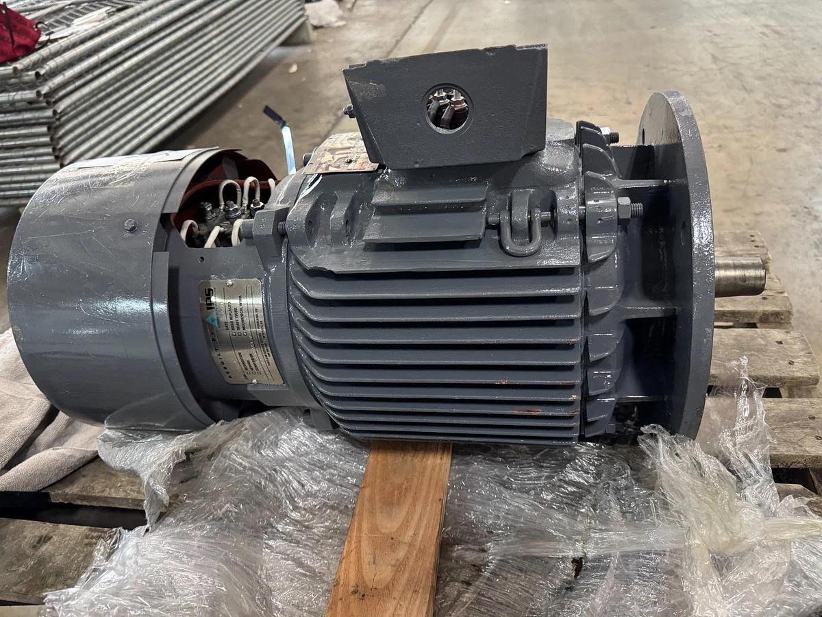 PATAY CRANE MOTOR Y1 Y2 7 HP MODEL FLSB 160M6 B5 1200 RPM 254/440 V 3PH 42/20AMP
