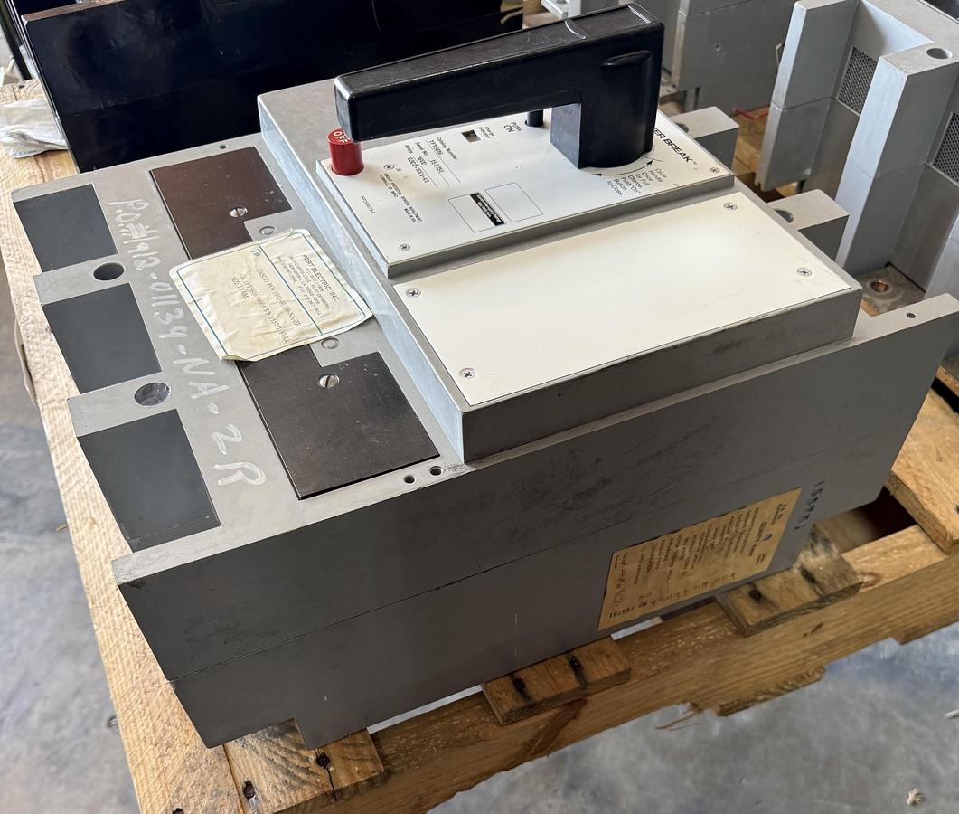 Refurbished GE 1600 AMP Power Break I Breaker MODEL TPY5616 2YY2 2YY3 1600A TRIP FULL SZ FRAME CAT TPY5616 TRIP PLUG AND AUX A B 24VUVR