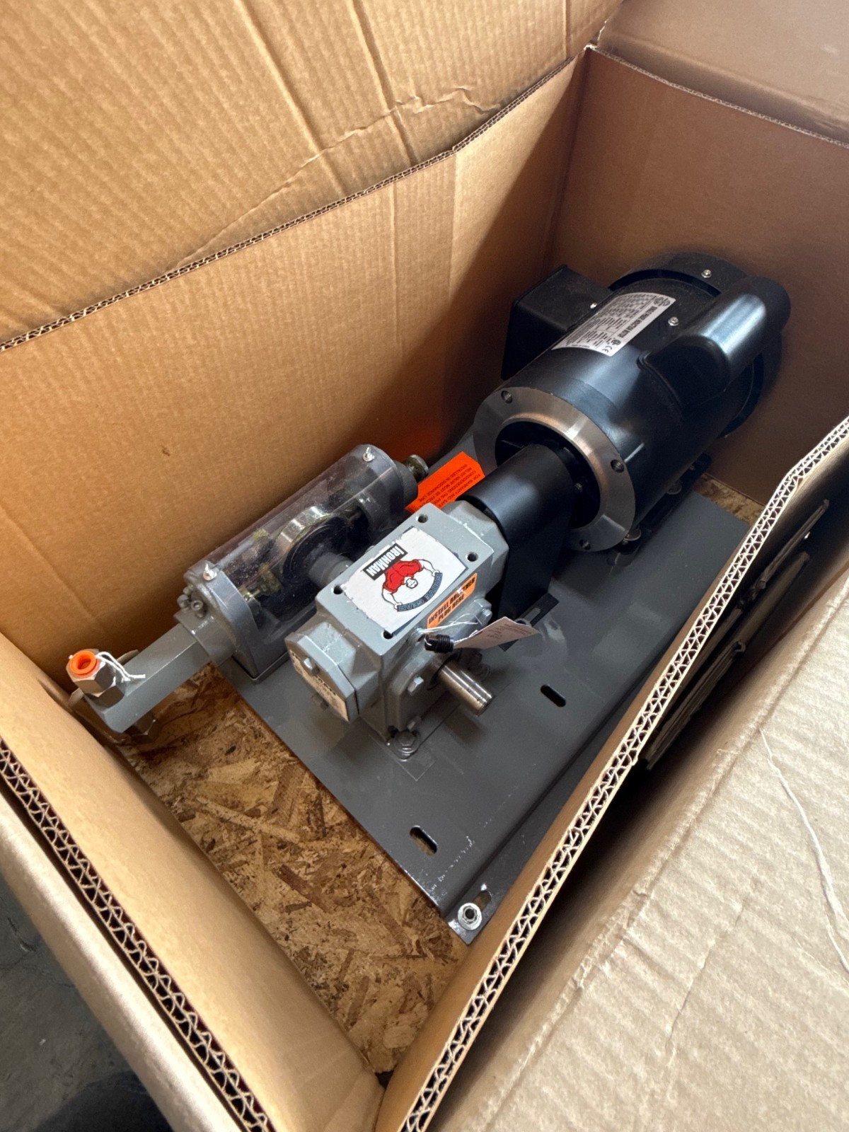 IRON MAN GEAR MOTOR W RELIEF VALVE 2XSA 2XSB MOD NH-T-821-50-D SP 50 TO 1 RATIO