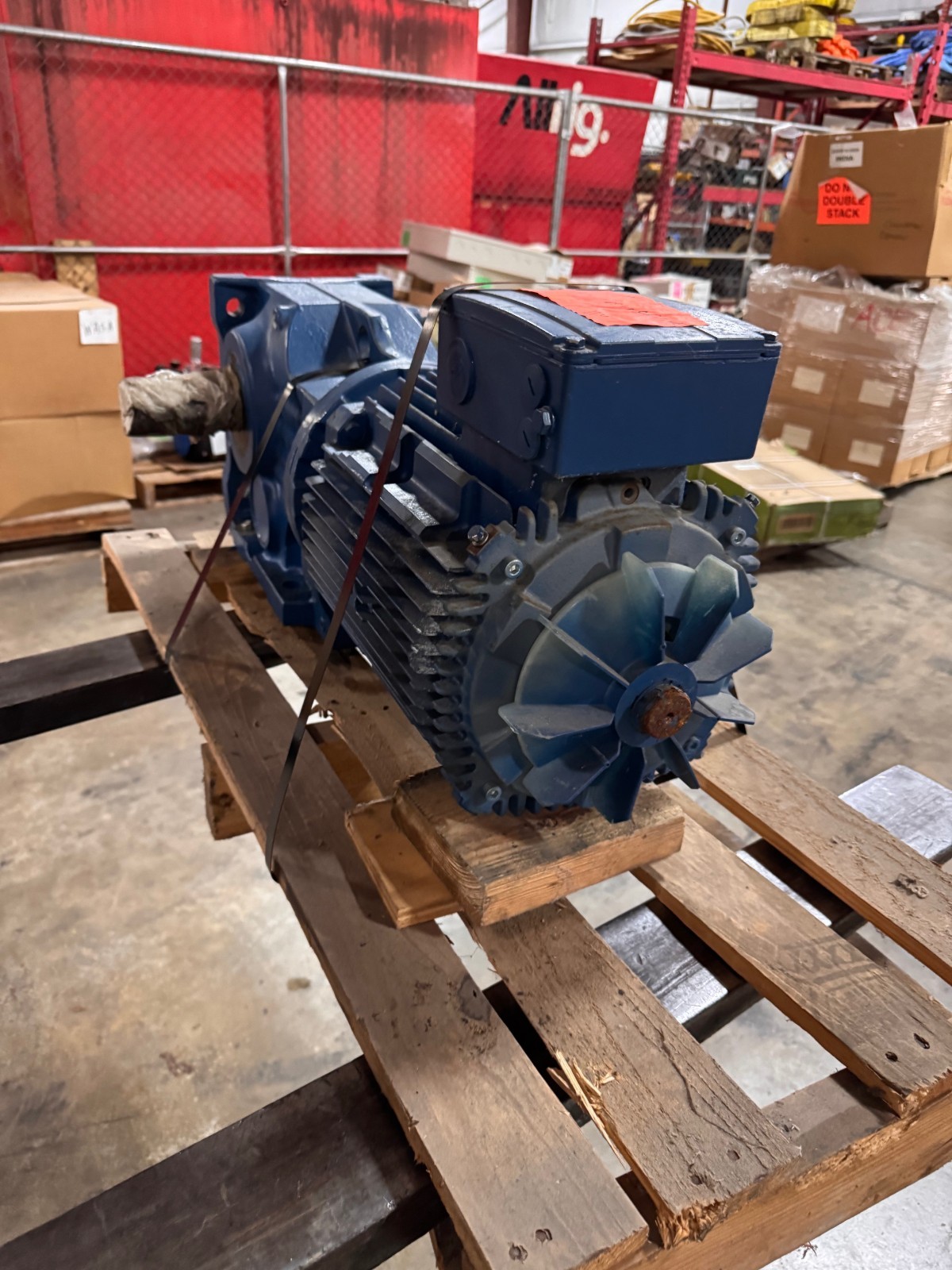 SEW-EURODRIVE GEAR MOTOR 2XD MOD K87DRE160MC4/DH 15 HP 230/460 V 36.5/18,3 AMP