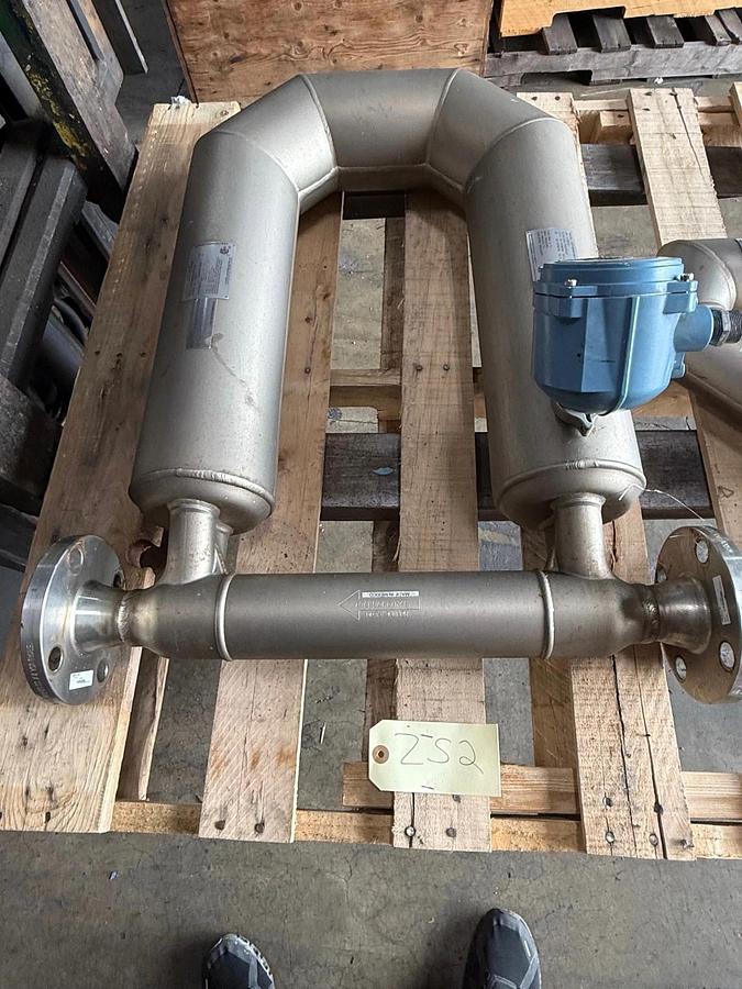 MICROMOTION MASS FLOWMETER XS2 MODEL CMF100M418N2BAEZZZ 2" 316 SS CSA