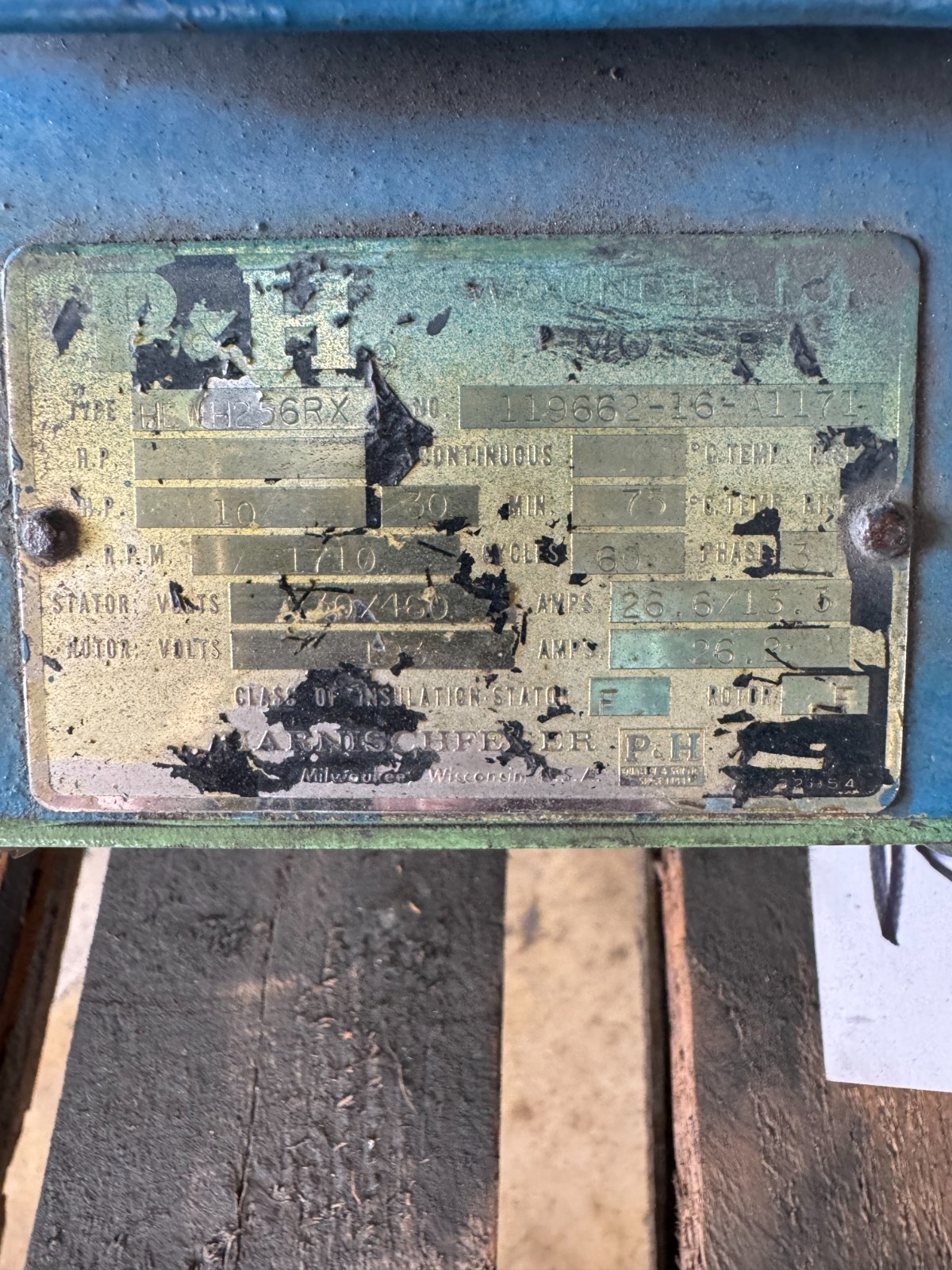 P&H CRANE MOTOR 10 HP RR4 MODEL HE-H256RX  1710RPM 230/460 V 26.6/13.3 AMP 3 PH