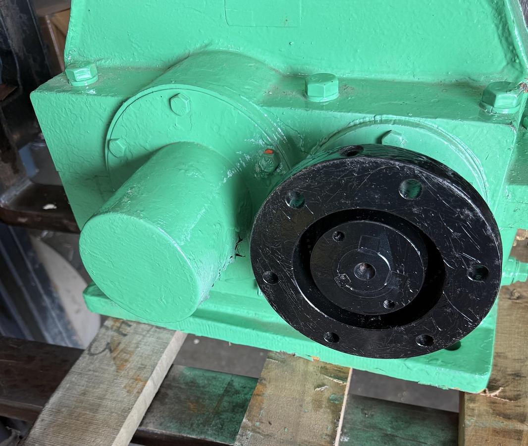 Refurbished HORSBURGH & SCOTT GEAR REDUCER MODEL LS-1300 2YY8