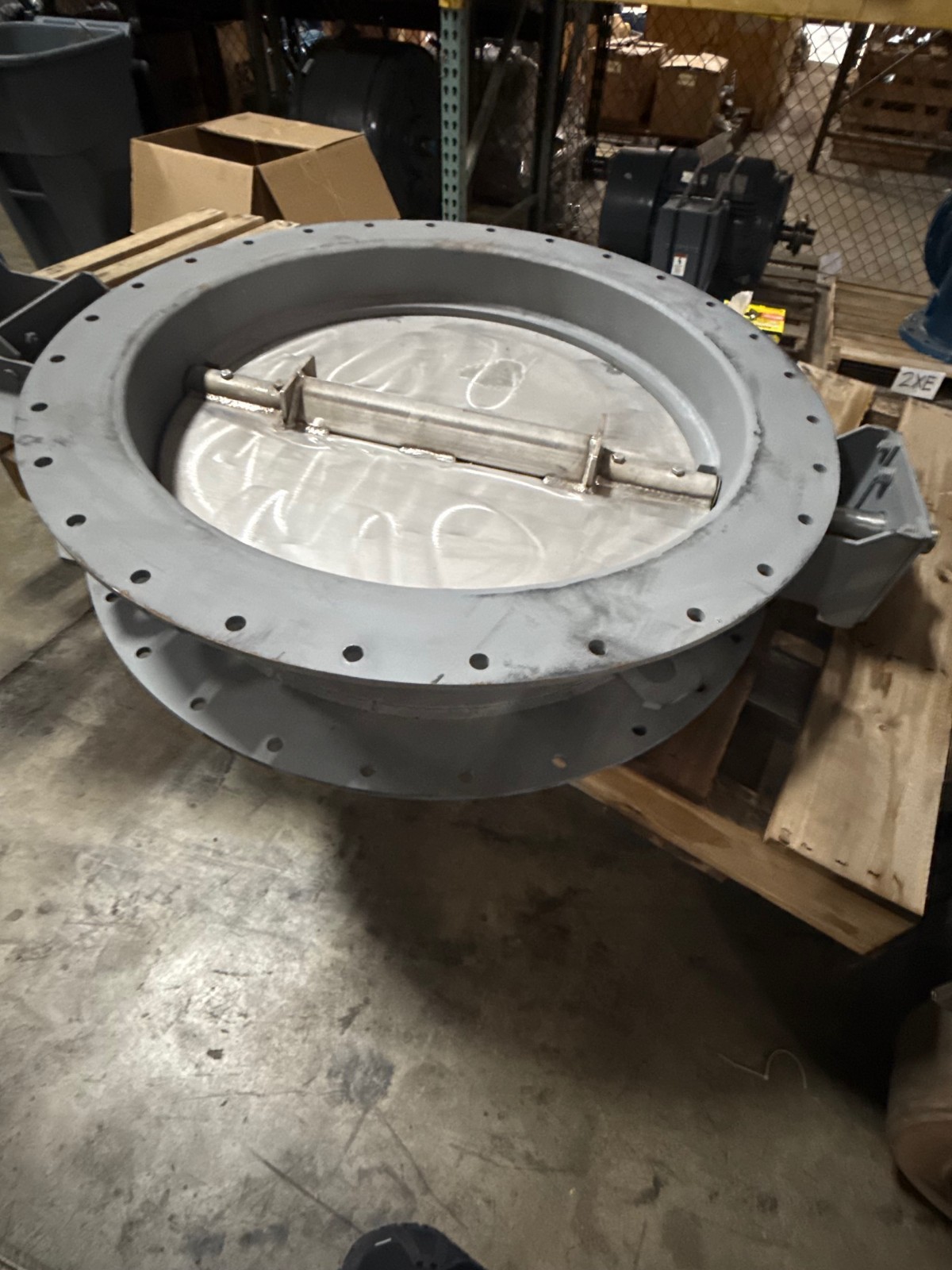Used EFMequipment 29" BF DAMPER VALVE 503057 WITH JAMESBURY VALV-POWR ACTUATER 2YE