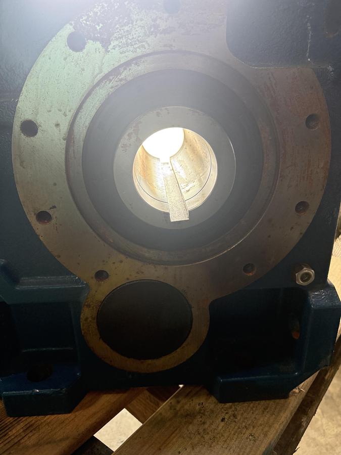 Refurbished RADICON Combined High-Ratio Gear Reducer Assembly MODEL K1052280BRN / M07226.3NRN