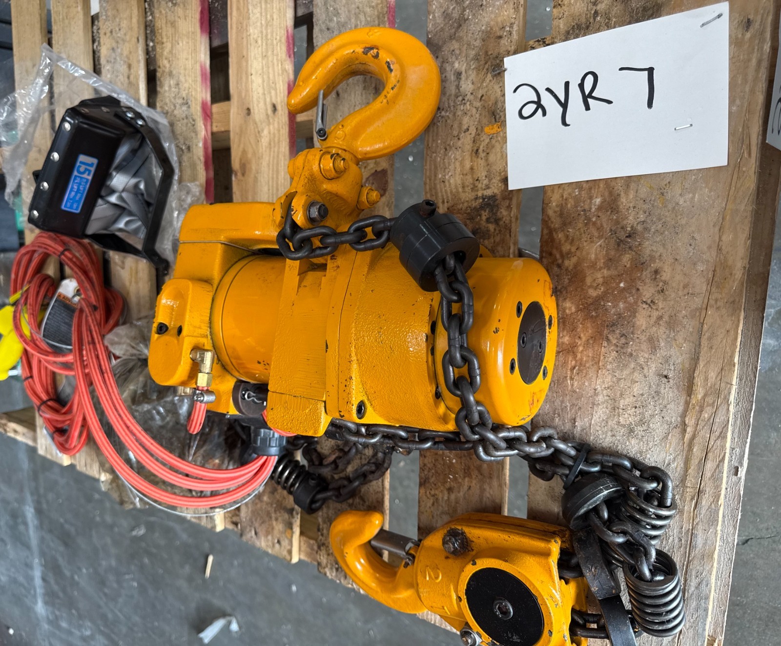 Used Harrington Pneumatic Hoist 2 Ton TCK2000-P2  WITH TROLLEY 2YR3-9