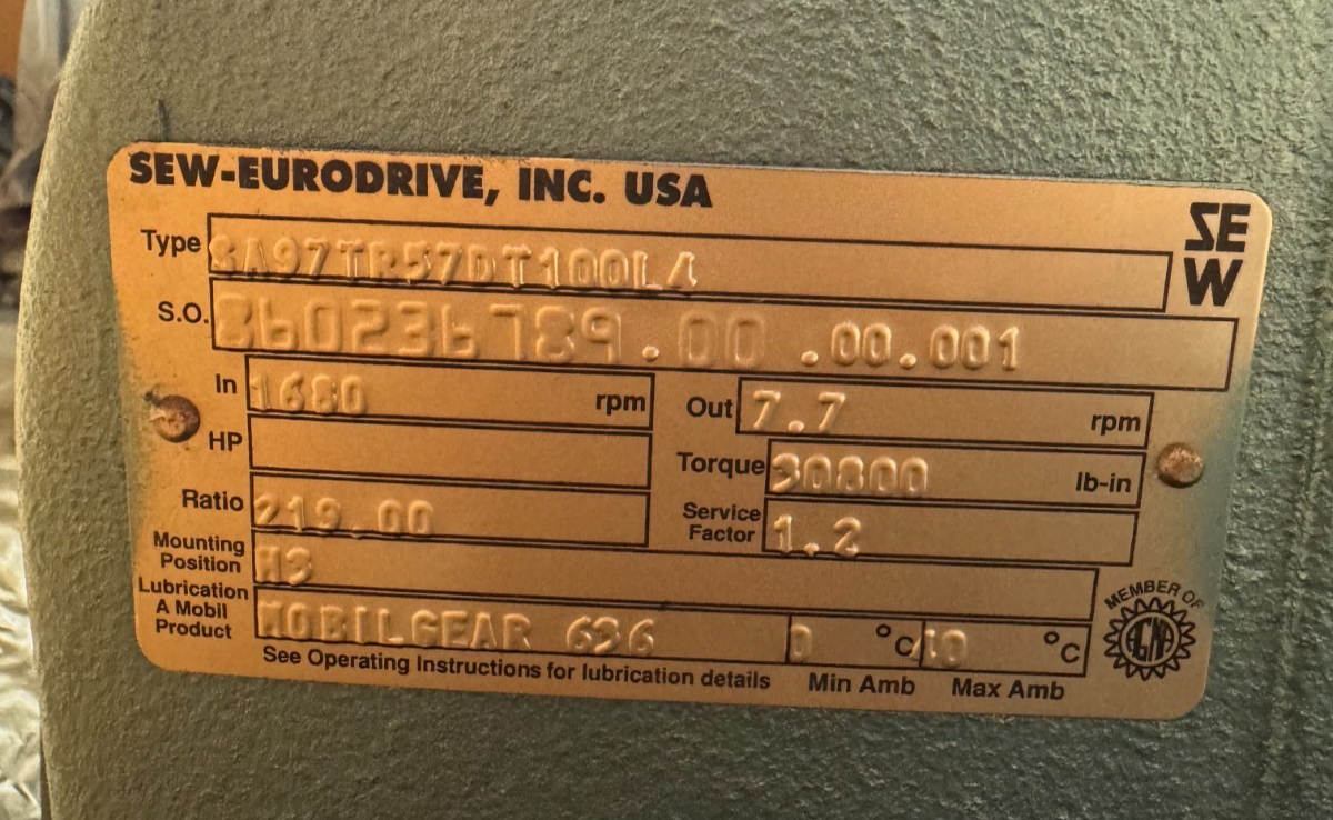 SEW-EURODRIVE GEAR MOTOR QQ1 5 HP MODEL DFT100L4/SA97TR57DT100L4 1680 RPM IN 7.7