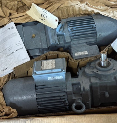 SEW-EURODRIVE GEAR MOTOR WA9 10 M0D K47 DRN100L4/BE5HR/AFQ5 1758 TO 129 RPM 5HP