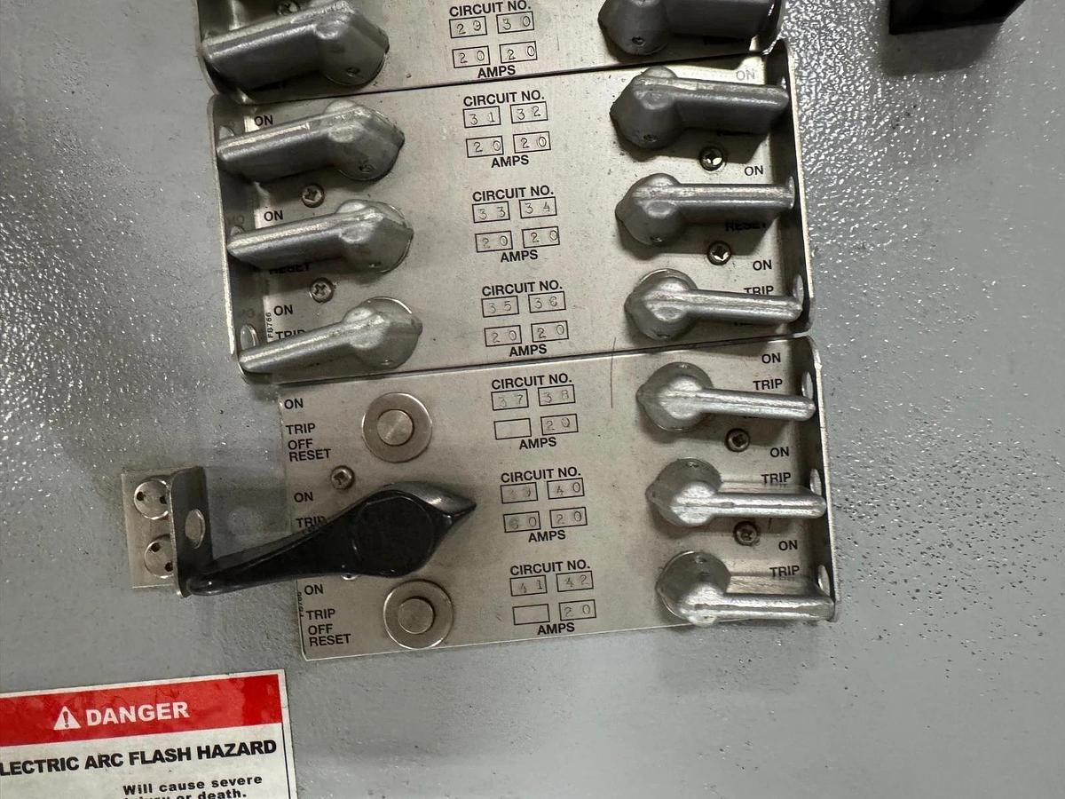 APPLETON/EGS 225 AMP AD7 EXPLOSION PROOF BREAKER PANEL ALPND22C42ML-359 120/208V