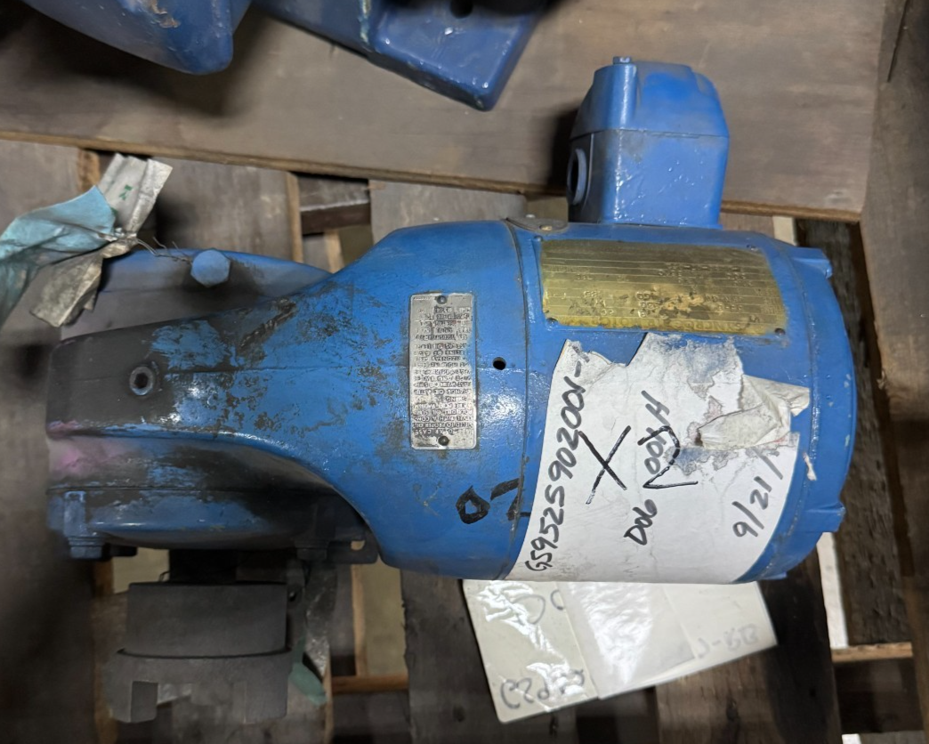 US ELECTRIC GEAR MOTOR X2 1/3 HP MODEL UFN-GW 1700 RPM 220/460 V 3 PH FR 56-6