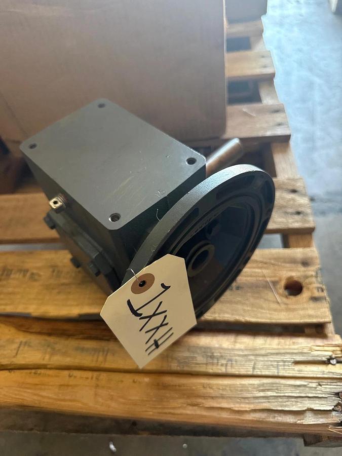 IRON MAN GROVE GEAR REDUCER 1XVD 1XXG 1XXHMOD GRG-BMQ-821-15-R-56 1.887 HP 1750
