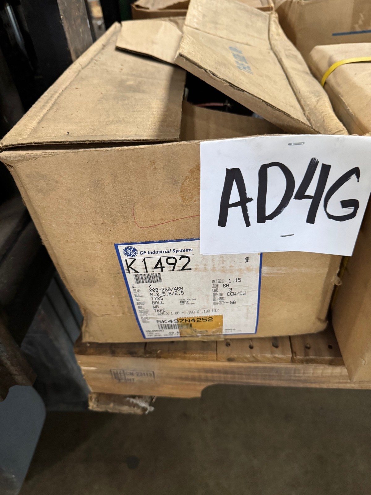 GE 11/2 HP MOTOR AD4B K2083 5KE49UN8285 1725/1425 RPM 208/230/460 V 4.6-4.4/2.2