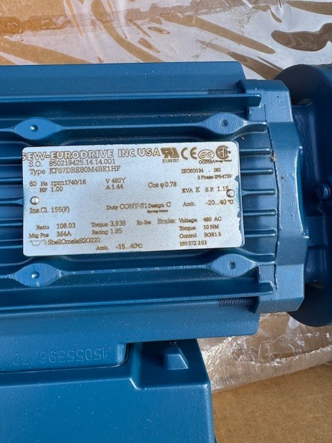 SEW-EURODRIVE GEAR MOTOR WA20 21 MOD KF67DRE80M4BE1HF 1740 TO 16 RPM  1 HP 460 V