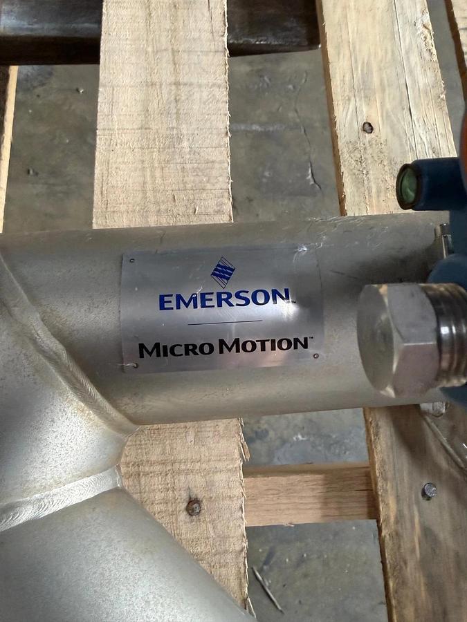 MICROMOTION MASS FLOWMETER ZS1 MODEL CMF100M328N2BAEZZZ 1" 316 SS CSA