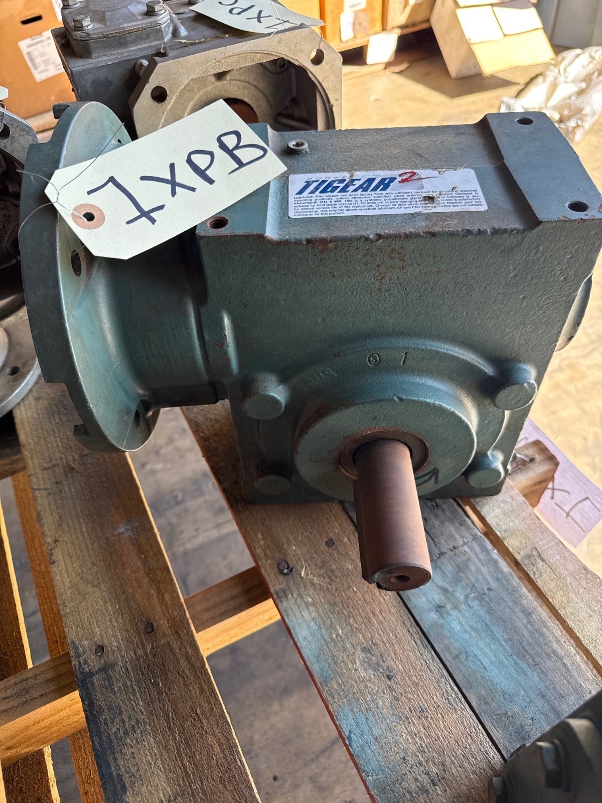 TIGEAR/2 BALDOR GEAR REDUCER 1XPA 1XPB MOD 35Q20R181750 RPM 20 TO 1 RATIO 5.96 H