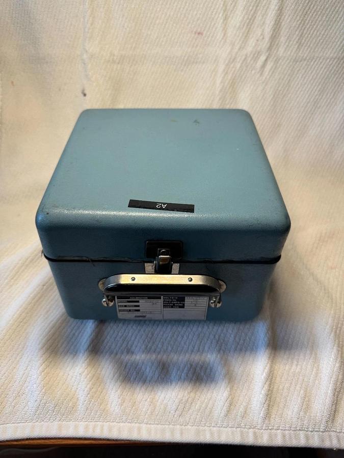 FOXBORO MAGNETIC FLOWMETER AB10 MOD 8120-6 118/236 V 1.5 AMP
