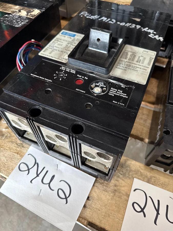 Refurbished WESTINGHOUSE SELTRONIC 1200 AMP 600 V BREAKER HNC31200F FRAME HNC 1200A 2YU1 2