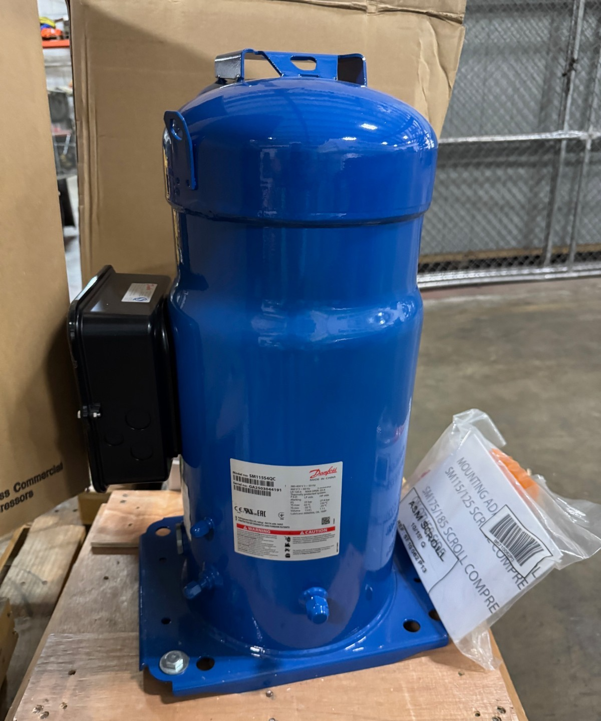 Danfoss Air Conditioning Scroll Compressor  SM115S4QC VA13A & B 115000 BTU R-22