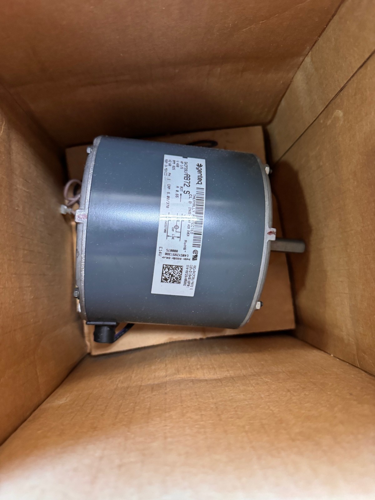 GENTEQ Motor 1/5  HP MODEL MOT12268 AB72S ZJ3 ZJ6 825 RPM 400/460 V . 65 AMP