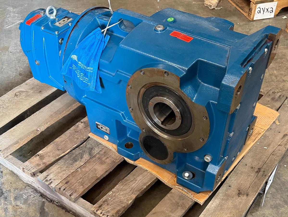 Refurbished RADICON Combined High-Ratio Gear Reducer Assembly MODEL K1052280BRN / M07226.3NRN