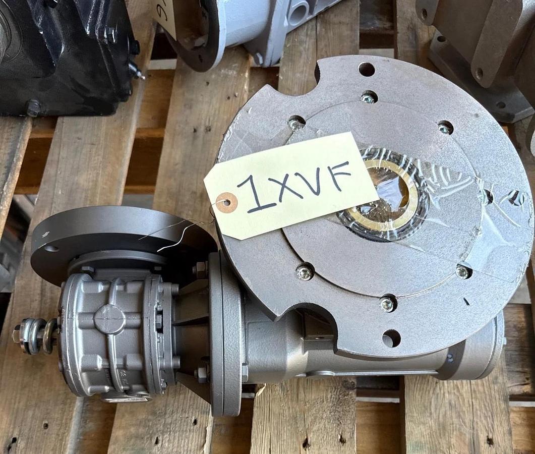 SNT GEAR REDUCER 1XVF MOD CRM140F/85/1/20X1/7 US V15.875 GP LCB