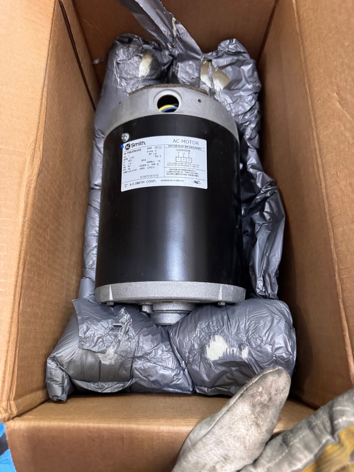 AO SMITH Motor 1 HP MODEL MOT021827 P56A96A05 ZI2 ZI5 ZL3 1140 RPM 460 V 1.8 AMP
