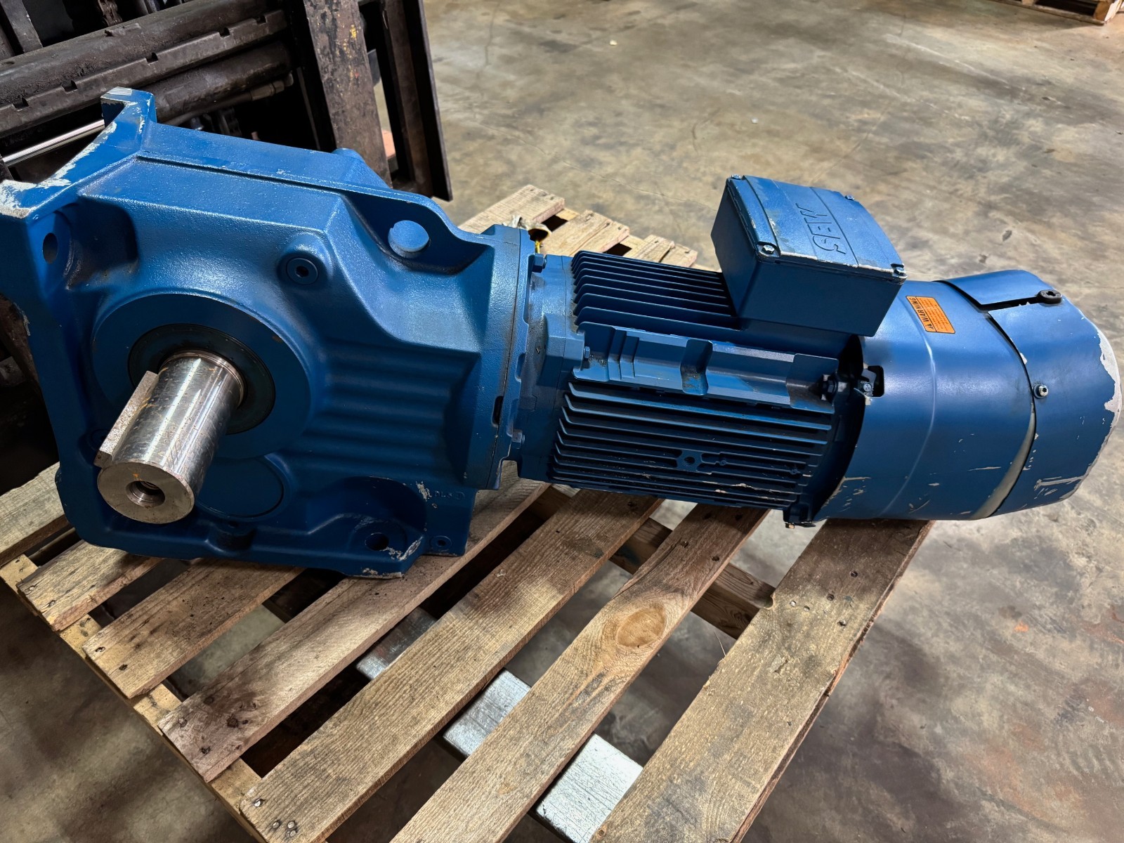 SEW-EURODRIVE GEAR MOTOR WA51 MOD K97 DRE160MC4BE20HR/TH/EG7C  1780 TO 46 RPM