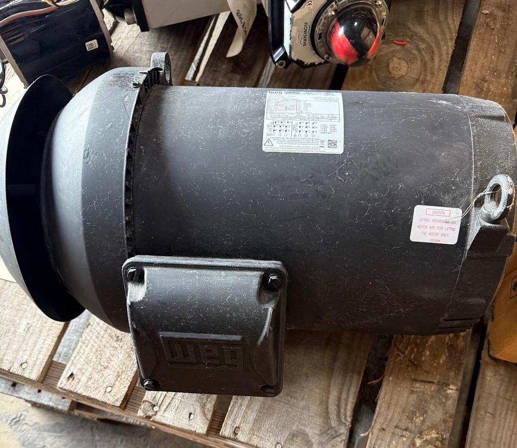 WEG Motor 5 HP MODEL 00512ET3ER215TC-S ZT1 1175 RPM 230 460 V 3 PH 13.5/6.7 AMP
