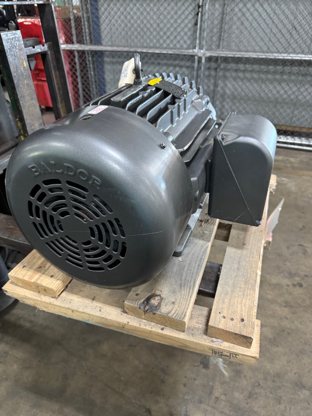 BALDOR INDUSTRIAL Motor 10 / 4.4 HP VA4 MODEL  1780/1180 RPM 460 V 12.7/6.6 AMP