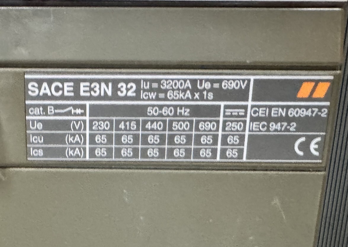Refurbished ABB 3200 AMP HIGH BREAK AIR BREAKER  2YV4 MODEL SACE E3N 3 POLE 3200 AMP PLUG