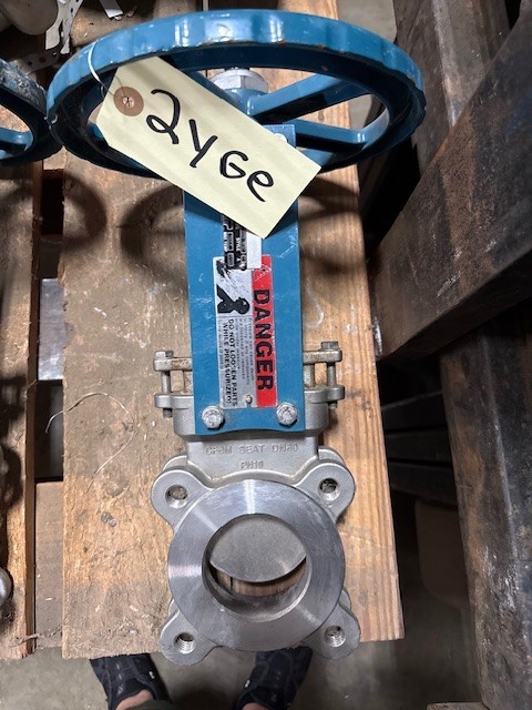 Used DEZURICK 3" 150 LB LUG KNIFE GATE VALVE MODEL KGN-MSU MC 9633562 316SS BODY DISC