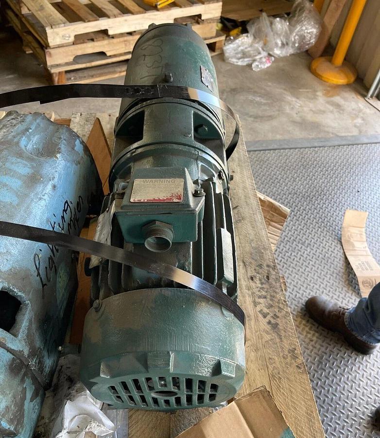 GEAR MOTOR 180TM21A RATIO 70.6 RELIANCE 3 HP ELECTRIC MOTOR 1775 RPM 230/460 V