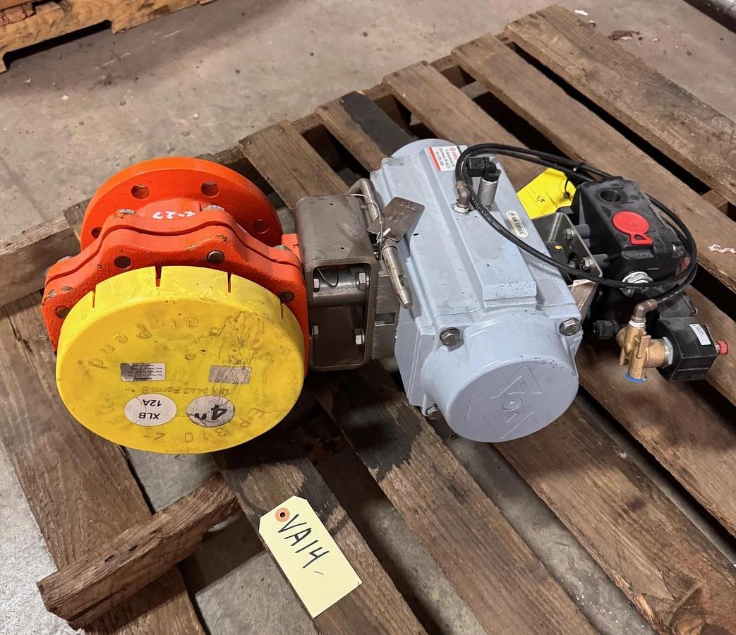 XOMOX 4" 150 RF FP PFA LINED BALL VALVE VA14I CAT XLB-12A W AIRTORQUE ACUATOR