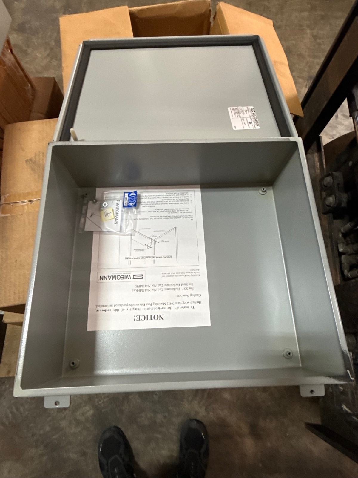 WIEGMANN ENCLOSURE MODEL B161406CH 16' X 14' X 6' AD10B STEEL JIC ENCLOSURE