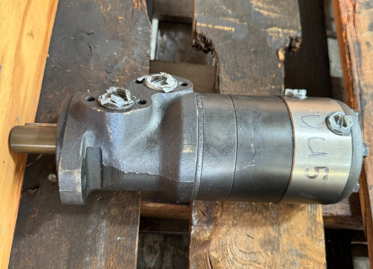 DANFOSS HYDRAULIC MOTOR UU5 OMR 160 F 151-6464 5